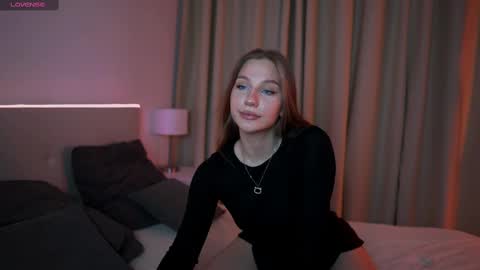 milanaaaa online show from February 26, 9:50 pm