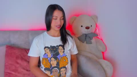 miakris1 online show from February 14, 10:49 am