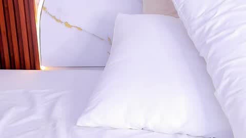 Mia  online show from March 29, 8:46 am