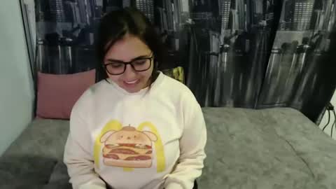 Mia Peyton   online show from February 13, 10:33 pm