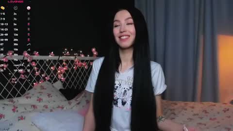 Liz online show from June 11, 5:43 pm