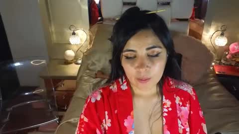 Snapshot of miasavagex18 chatting on February 10, 1:11 pm MiaHancock online show from February 10, 1:11 pm