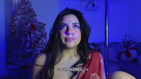 Snapshot of miasavagex18 chatting on January 7, 5:33 am MiaHancock online show from January 7, 5:33 am