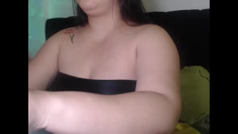 Snapshot of miasp chatting on October 19, 6:37 am MiaSP online show from October 19, 6:37 am