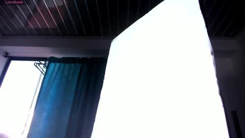 Mia Villalobos online show from April 23, 10:45 pm