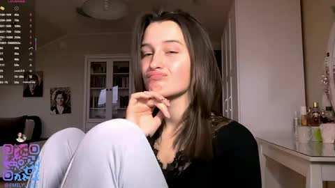 Emily online show from March 31, 2:28 pm