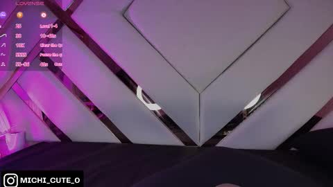 michelle_cutee_ online show from March 29, 9:14 pm