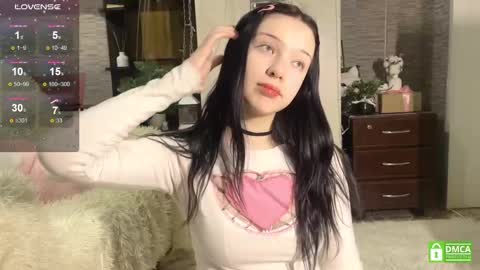 Snapshot of michelle_roze chatting on February 21, 8:16 pm Michelle online show from February 21, 8:16 pm