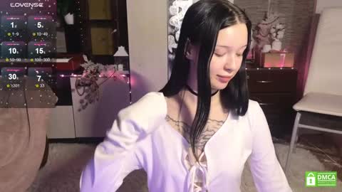 Snapshot of michelle_roze chatting on January 25, 6:21 pm Michelle online show from January 25, 6:21 pm