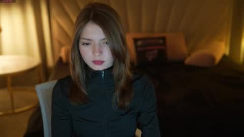 Michelle online show from December 15, 5:07 pm