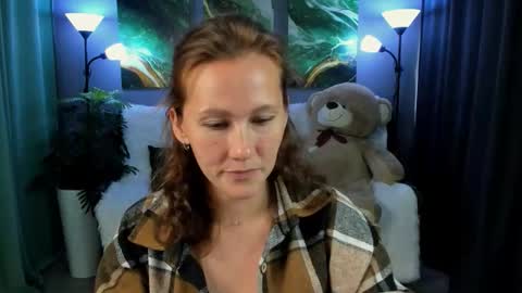 MichelleOrtis online show from September 13, 6:32 am