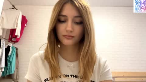 Jenny online show from May 11, 4:04 pm