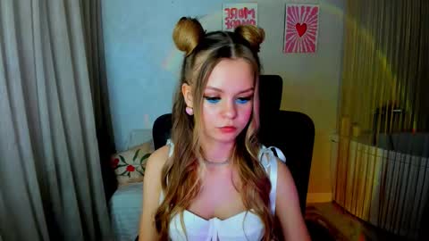 midnighteaura online show from March 1, 7:35 pm