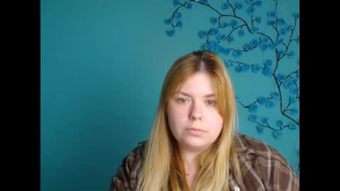 Mariana online show from May 11, 4:04 pm