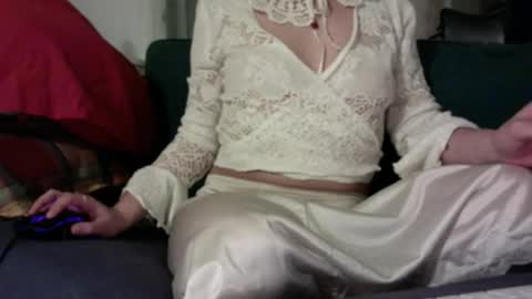 midnitevultures online show from February 19, 9:46 pm