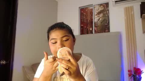 miel online show from March 14, 2:29 pm