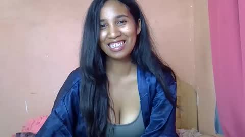 mihpretties online show from March 2, 7:37 am