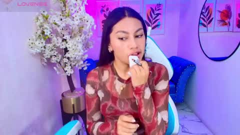 MIIA COLLINS online show from February 20, 12:29 pm