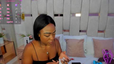 Snapshot of miia_schwarz chatting on January 18, 8:19 pm Miia Schwarz online show from January 18, 8:19 pm