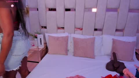 Snapshot of miia_schwarz chatting on January 17, 10:56 pm Miia Schwarz online show from January 17, 10:56 pm