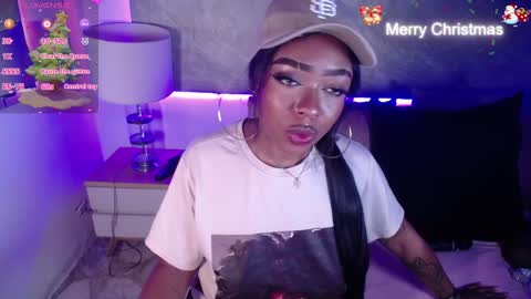 Snapshot of miia_schwarz chatting on December 15, 10:48 pm Miia Schwarz online show from December 15, 10:48 pm