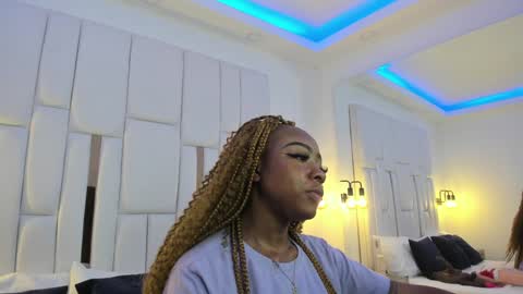 Snapshot of miia_schwarz chatting on February 2, 7:57 pm Miia Schwarz online show from February 2, 7:57 pm