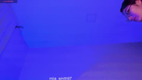 Snapshot of miia_smith97 chatting on February 21, 1:33 am mia online show from February 21, 1:33 am