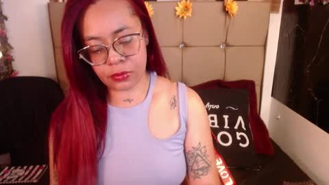 miia online show from April 7, 6:43 pm