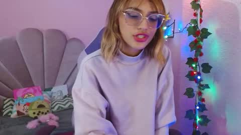 Mikka 3 online show from February 9, 3:58 pm