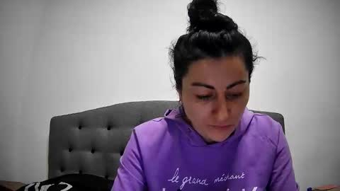 Mikyloveu online show from February 10, 4:21 pm