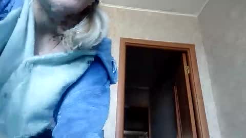 Mila 420 online show from April 16, 6:25 am