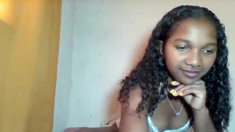 mila_lunah online show from March 29, 8:46 am