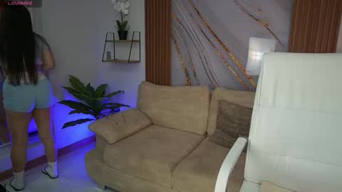 milacrave online show from October 1, 11:59 am