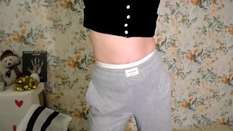 Snapshot of milana_cutie_ chatting on October 21, 6:06 am Milana online show from October 21, 6:06 am