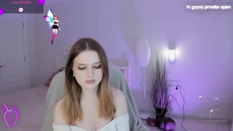 milanamoons online show from November 2, 9:56 am