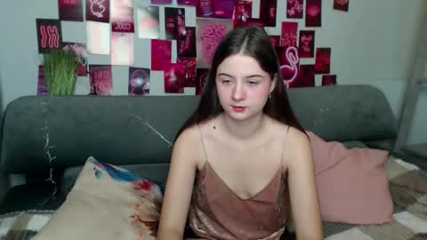 milanaroz online show from October 18, 5:10 am