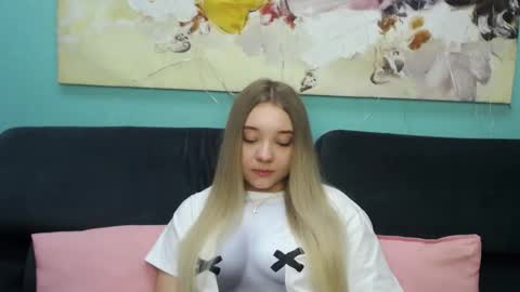 Milana online show from March 21, 8:19 am