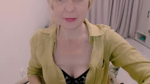 Milena online show from October 19, 4:36 am