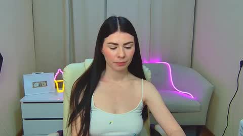 milasecretsss online show from February 4, 7:22 am