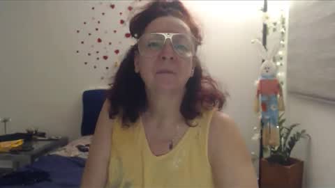 milchanell online show from April 4, 5:39 am