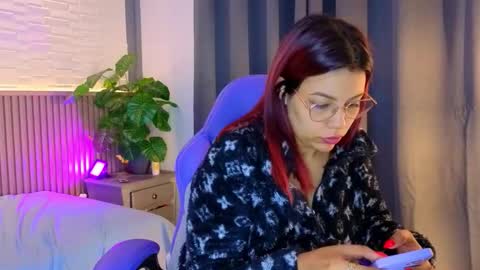 milena_lawson online show from November 3, 1:37 pm