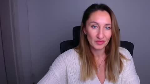 Milena online show from December 18, 12:21 pm