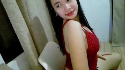 miletera online show from November 18, 8:21 pm