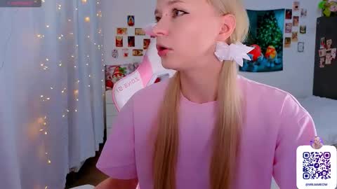 Milia online show from January 11, 8:03 pm