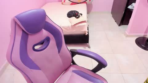 vale online show from November 26, 7:48 pm