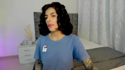 Milagros online show from February 10, 2:19 am