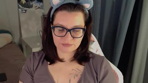 Milla online show from February 27, 9:25 pm