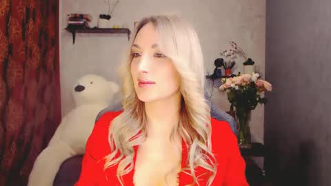Snapshot of millaxqueen chatting on February 27, 3:26 pm MillaXQueen online show from February 27, 3:26 pm