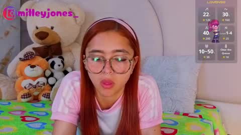 Snapshot of milleyjones_ chatting on September 13, 8:50 pm milleyjones_ online show from September 13, 8:50 pm
