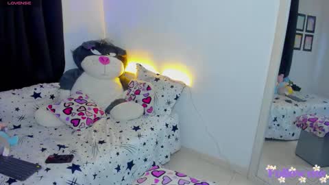         online show from March 10, 10:47 pm